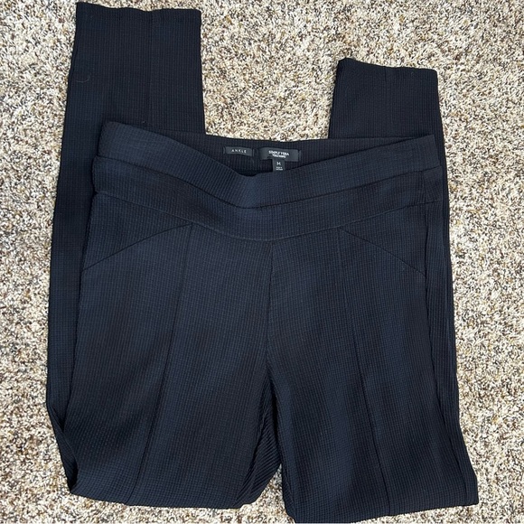 Simply Vera Vera Wang Black Textured Ankle Leggings Size M - Picture 3 of 6